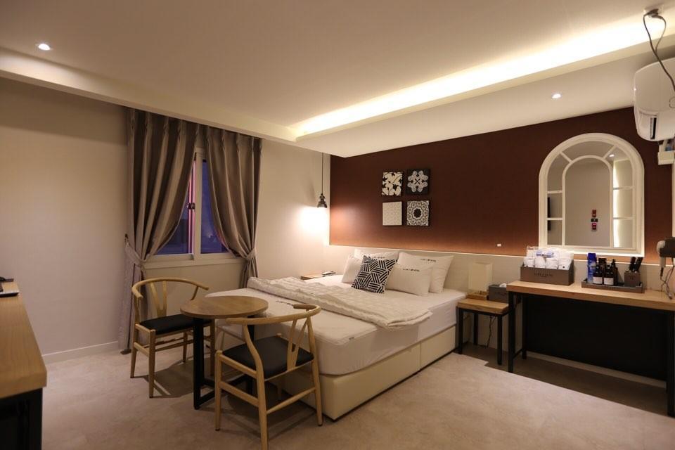 Gupo Idea Hotel Busan Bagian luar foto