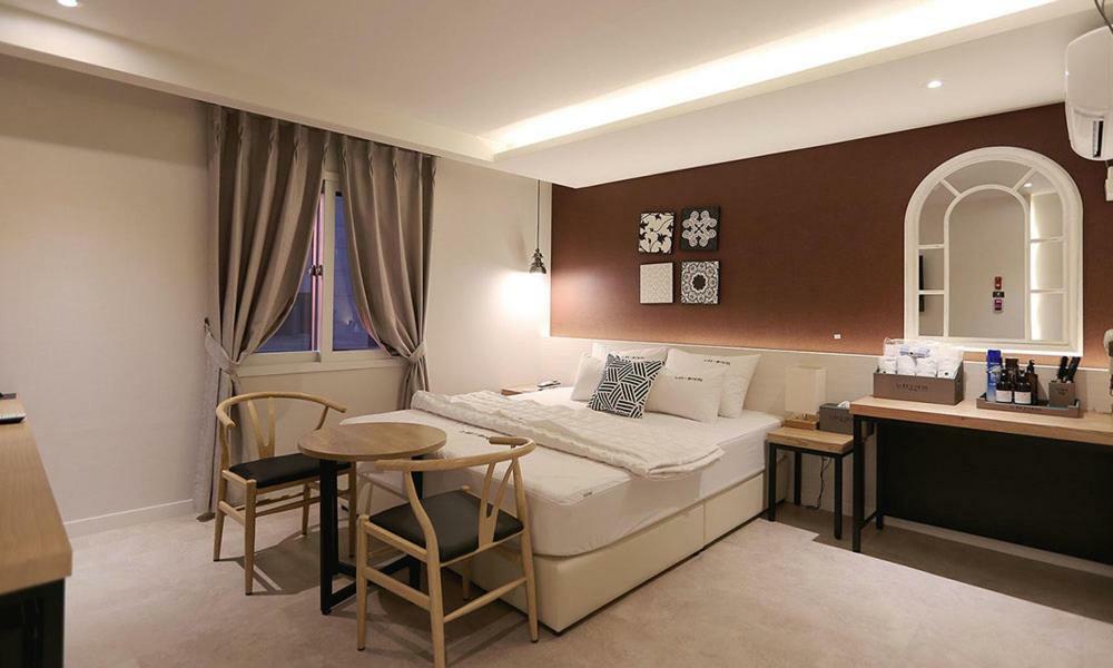 Gupo Idea Hotel Busan Bagian luar foto