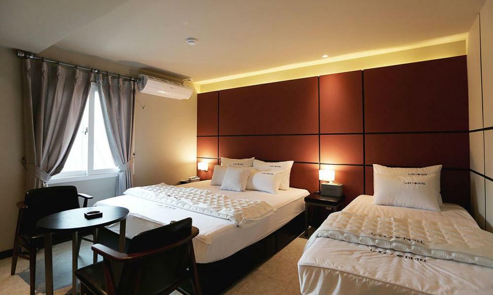 Gupo Idea Hotel Busan Bagian luar foto